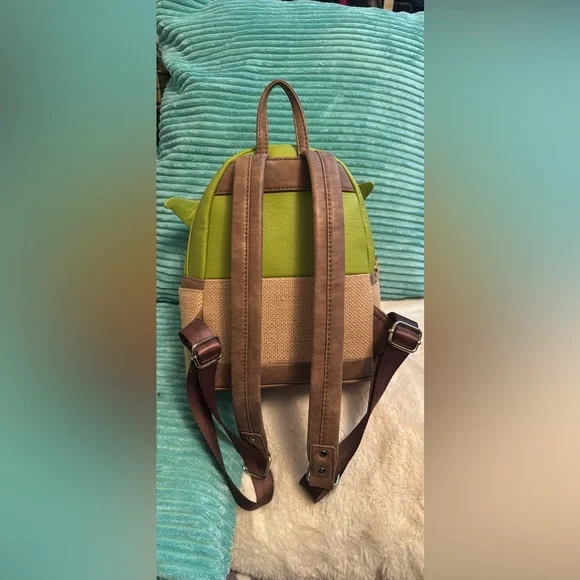 Yoda Loungefly Backpack - Picture 2 of 8